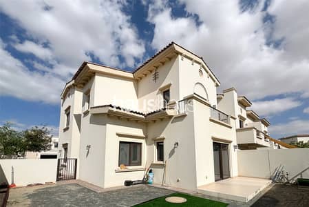 4 Bedroom Villa for Sale in Reem, Dubai - Vacant on transfer | Type 2E | Close to pool