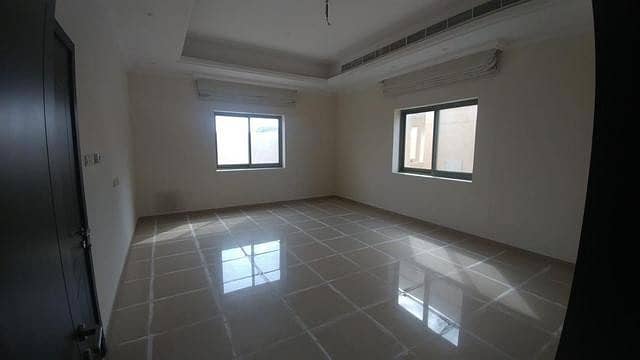 NICE AND CLEAN  4 BED/HALL/MAJLIS/MAID/LAUNDRY ROOM FOR RENT IN AL WARQA