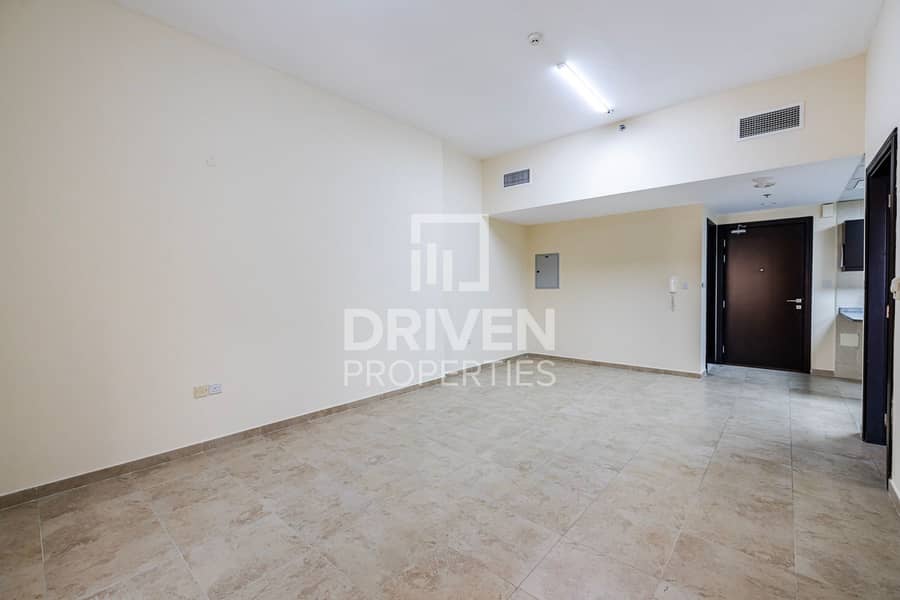 Well Maintained | Bright Apt | Road View