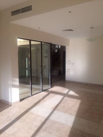 Motivated Seller 4 Bed Townhouse in Naseem Motivated Seller 4 Bed Townhouse in Naseem