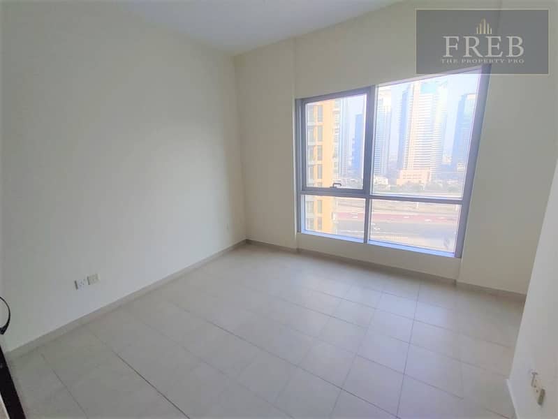 Chiller Free | Near Metro | Marina View Chiller Free | Near Metro | Marina View