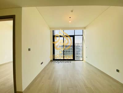 Spacious 1 bedroom brand new apartment with balcony/