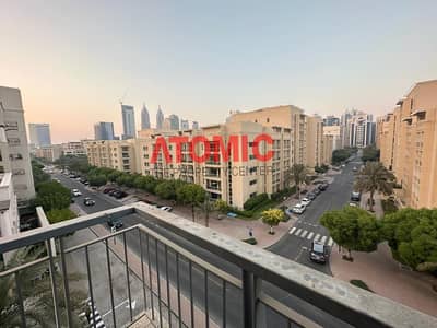 Studio for Rent in The Views, Dubai - 6486cd44-807c-48e5-9c37-edb18e639caf. jpg