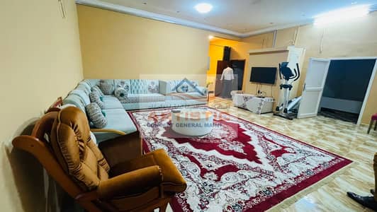 شقة 3 غرف نوم للايجار في الشهامة، أبوظبي - مجلس مفروش بالكامل ومدخل منفصل مكون من 3 غرف نوم متاح للإيجار في الشهامة