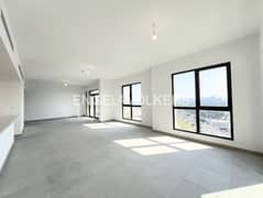Rare Find | Upgraded Penthouse | Skyline View