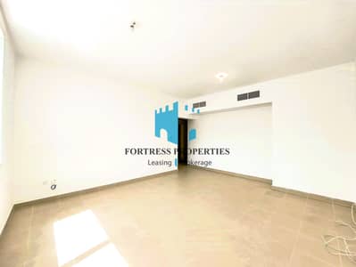 Bright 2BR + Underground  Parking | Huge Space | Peaceful Location | Easy Access to Mall & Park