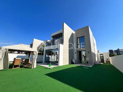 3 Bedroom Villa for Sale in Dubai South, Dubai - Large Plot | Vacant 10th June | Landscaped