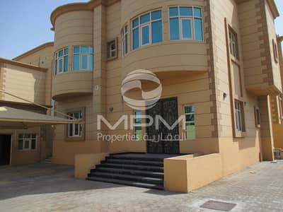 6 Bedroom Villa for Rent in Al Mushrif, Abu Dhabi - Excellent 6 Bedroom Villa with Maid's room 6 Bedroom Villa for Rent in Al Mushrif, Abu Dhabi - Excellent 6 Bedroom Villa with Maid's room