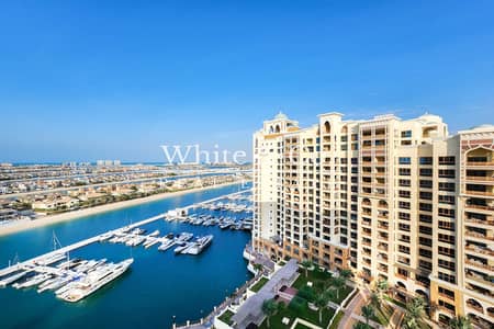 2 Bedroom Flat for Sale in Palm Jumeirah, Dubai - High Floor | Vacant Now | Full Sea View