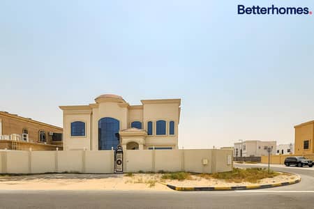 5 Bedroom Villa for Sale in Hoshi, Sharjah - Prime location - Standalone villa