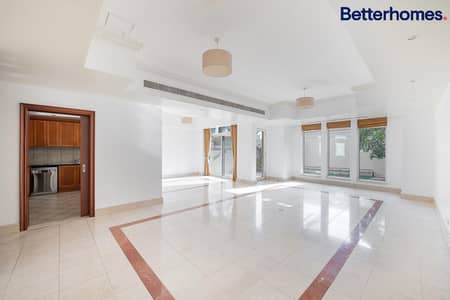 3 Bedroom Villa for Sale in Dubai Marina, Dubai - Garden | 3 BR Duplex with Maids | Basement