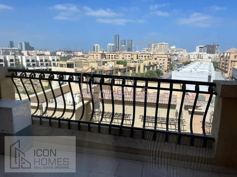 16 Fully furnished apartment with 2 balconies