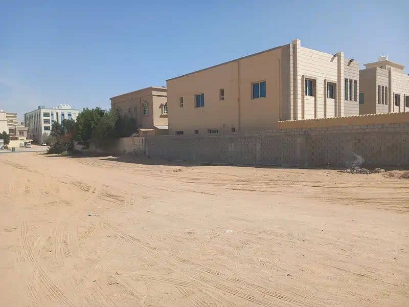 ارض للبيع بعجمان منطقة المويهات 1 في موقع ممتاز جدا مساحتها 4900 قدم بسعر رائع ارض للبيع بعجمان منطقة المويهات 1 في موقع ممتاز جدا مساحتها 4900 قدم بسعر رائع