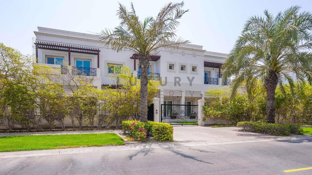 Fully Upgraded | Lap Pool | Elevator | Basement Fully Upgraded | Lap Pool | Elevator | Basement