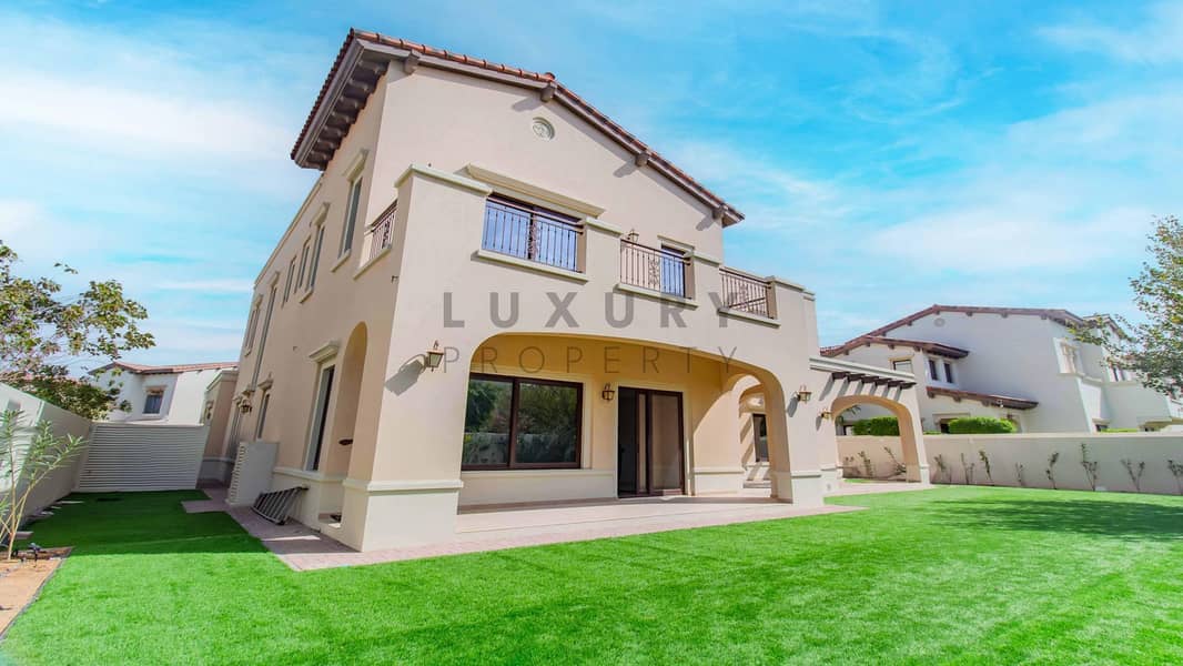 Vacant | Well Maintained | Expansive Villa Vacant | Well Maintained | Expansive Villa