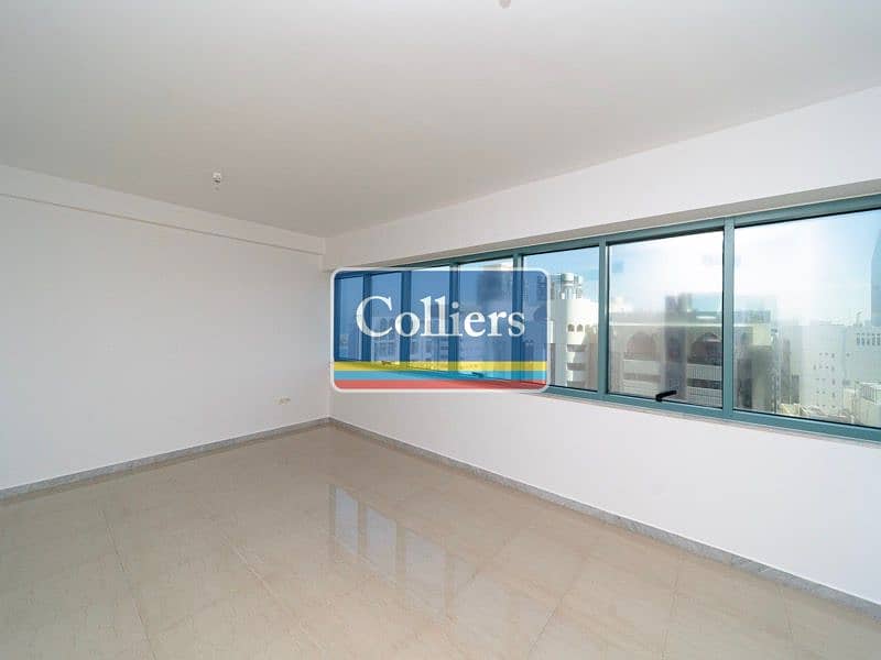 3 Colliers- Sulthan Tower - Unit 2 3BHK( Kitchen,guest br under Renovation-)-14. jpg