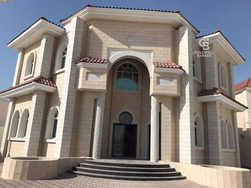 Marble finish 6 Bedrooms with Large Garden