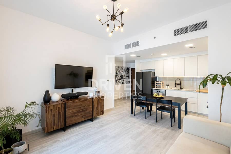 Beautifully Modified Apt | Well-Maintain