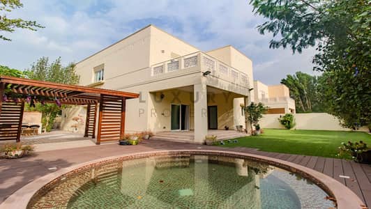 5 Bedroom Villa for Rent in The Meadows, Dubai - Fully Upgraded | Private Pool | Lake View