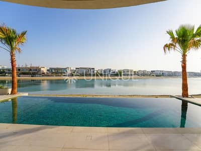 6 Bedroom Villa for Sale in Palm Jumeirah, Dubai - Luxury Mansion | Beachfront | Private Pool