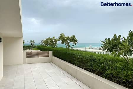 2 Bedroom Townhouse for Sale in Saadiyat Island, Abu Dhabi - Luxury Beachfront Home | High-Class Finishing