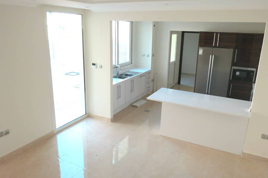 Specious | 4 Bedroom | Corner Villa for rent Specious | 4 Bedroom | Corner Villa for rent