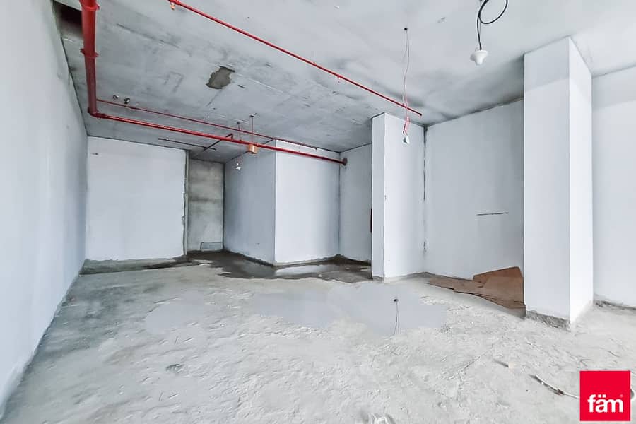 位于阿尔扬街区，猎户座大楼 的商铺 5748751 AED - 8604910