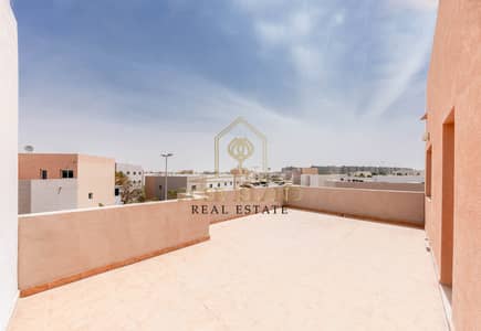 5 Bedroom Villa for Sale in Al Reef, Abu Dhabi - DSC_0401-Pano-Edit. jpg