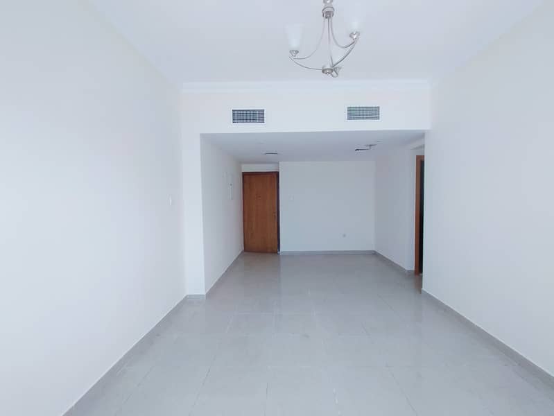 NEW FURNISHED WELL MAINTAINED FRONT OF SAHARA CENTER 2BHK  IN JUST 37950