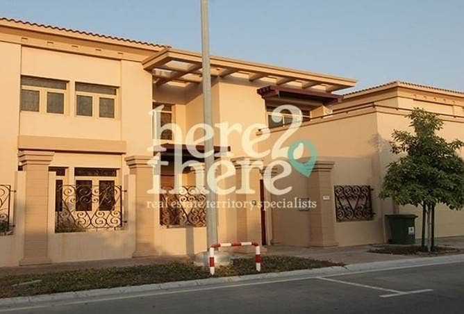 Modern and Exceptional 5BR Villa in Golf