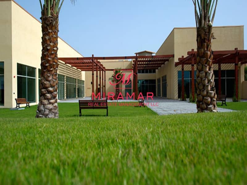 تاون هاوس في حميم،حدائق الراحة 4 غرف 180000 درهم - 8605929