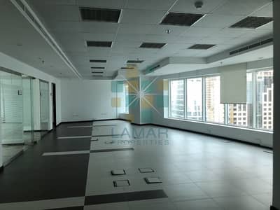elegantly fully fittd glass partitiond bright off elegantly fully fittd glass partitiond bright off