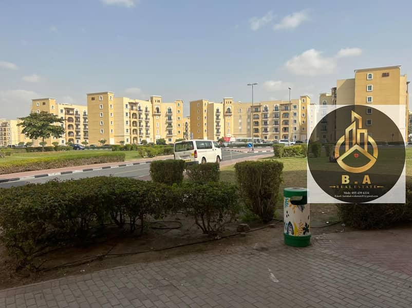 استوديو المغرب العنقودية I-13 متاح للإيجار في المدينة العالمية ، دبي