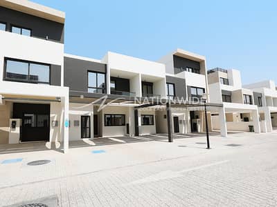 3 Bedroom Townhouse for Rent in Al Matar, Abu Dhabi - Amazing Townhouse | Spacious Garden | Best Living