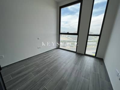 1 Bedroom Flat for Sale in Al Mamzar, Sharjah - 6bf6b7cd-06b1-4c04-b756-38ac9cea1333. JPG