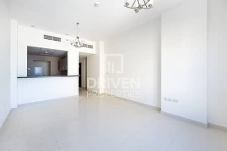 2 Bedroom Flat for Rent in Al Jaddaf, Dubai - Spacious and Bright Apt | Ready To Move In