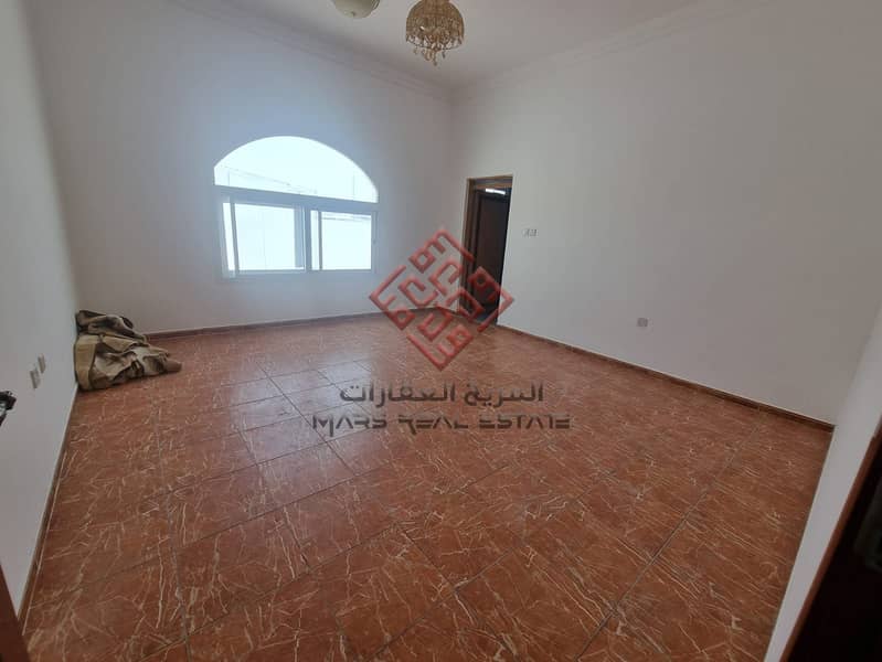 فيلا فسيحة 3 غرف نوم متاحة للإيجار في النوف فيلا فسيحة 3 غرف نوم متاحة للإيجار في النوف