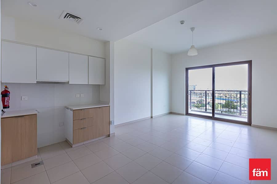 Ready To Move | Community View | Spacious Ready To Move | Community View | Spacious