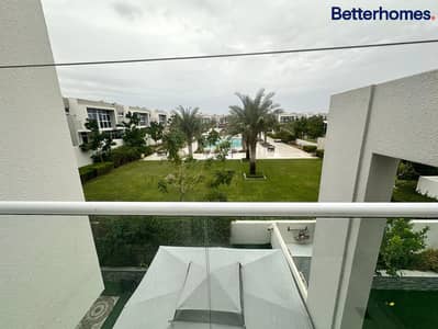 Single row | Directly on the pool | Vacant on transfer