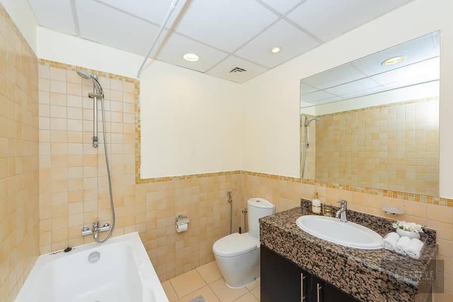 15 bathroom 1. jpg