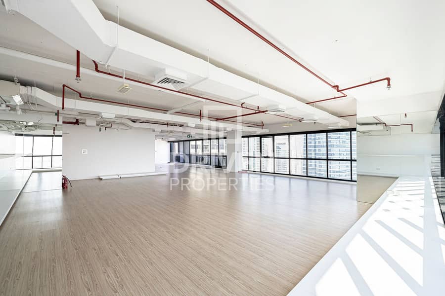 Multiple Fitted Office Prime Towers  JLT