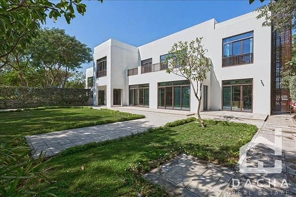 Fully furnished / 6 bedrooms / Modern Arabic
