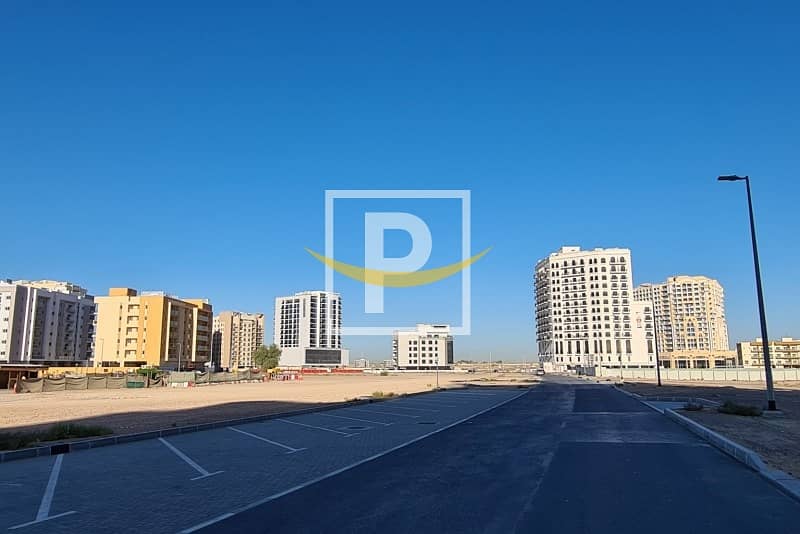 ارض استخدام متعدد في مجمع دبي ريزيدنس 11300000 درهم - 8623648