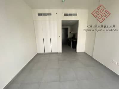 Studio for Rent in Aljada, Sharjah - Spacious studio in aljada community with  kitchen appliances