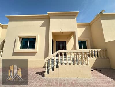 2 Bedroom Villa for Rent in Khalifa City, Abu Dhabi - 2 (2). jpg