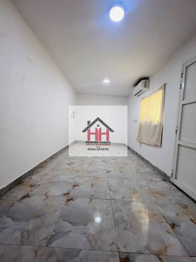 1 Bedroom Flat for Rent in Al Samha, Abu Dhabi - 1 bedroom 1 bathroom hall kitchen separate yard