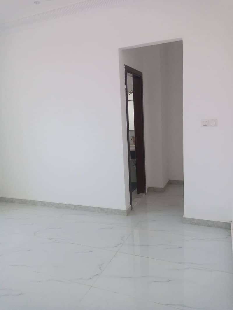 25 WhatsApp Image 2024-02-19 at 4.45. 08 PM (1). jpeg