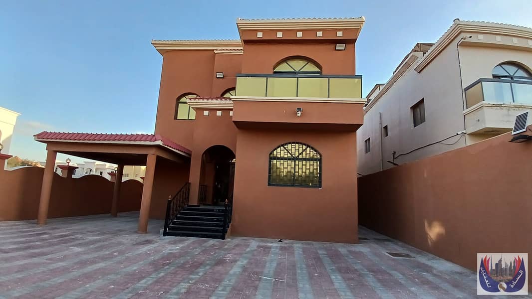 Corner villa for rent in Rawda 2, fully maintained