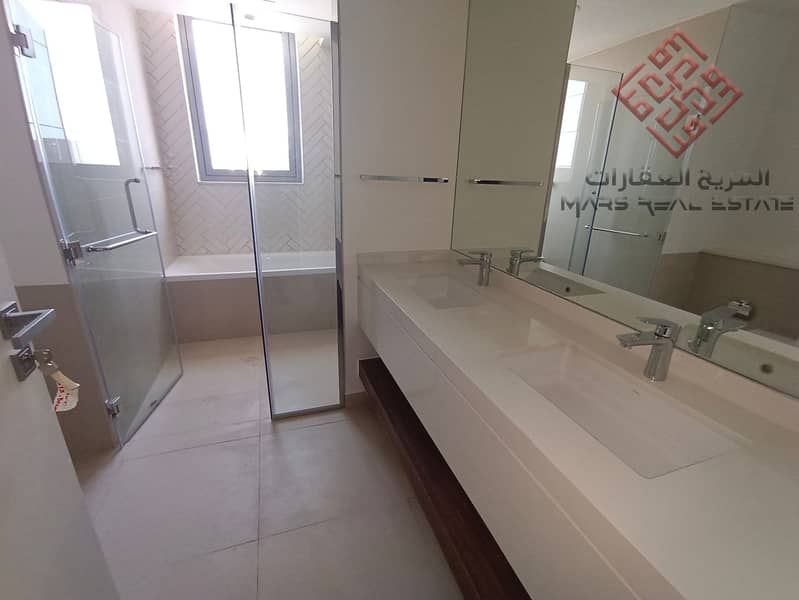 Luxurious brand new 3 bedroom apartment available in al Zahia uptown just 150k