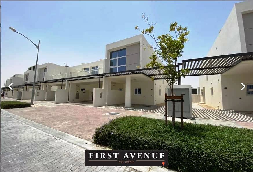 Exclusive 3 Bed  Villa Well maintained Best  Layout .